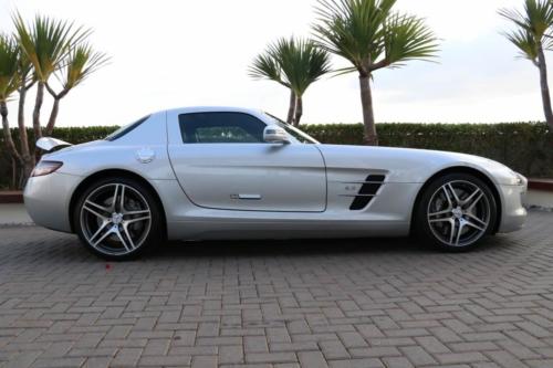 MERCEDES-BENZ-SLS-AMG